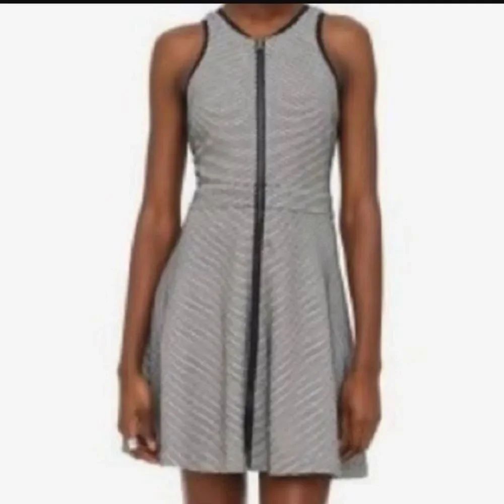 CLUB MONACO NATASHA FRONT ZIPPER CLOSURE WOMEN'S DRESS